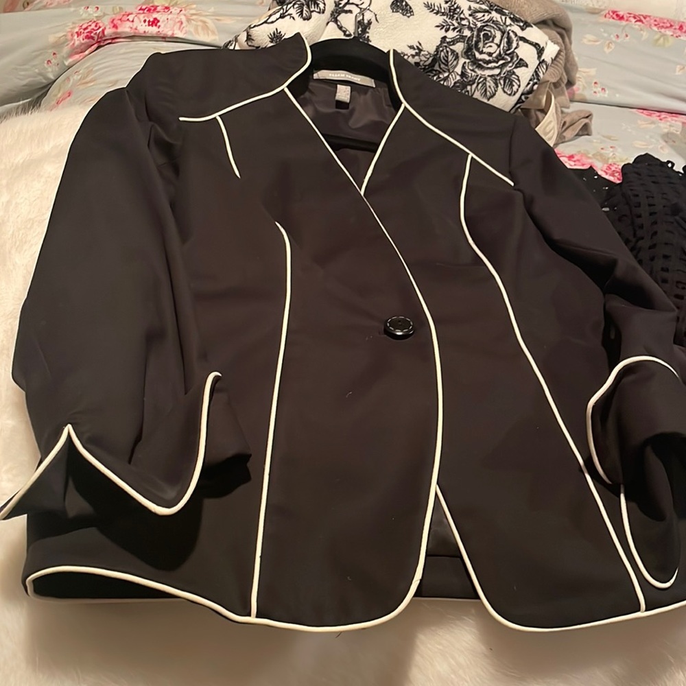 Ellen Tracy jacket